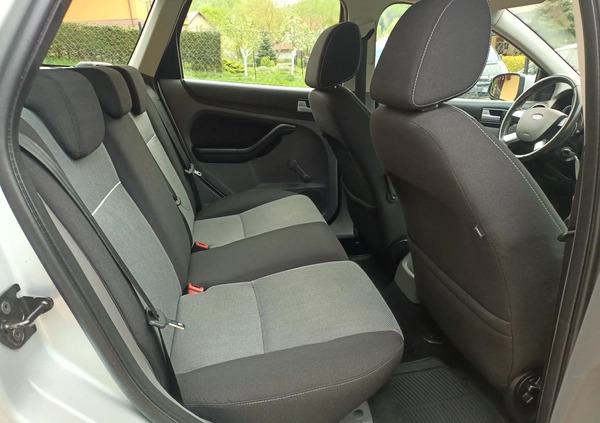 Ford Focus cena 16500 przebieg: 236000, rok produkcji 2010 z Dynów małe 67